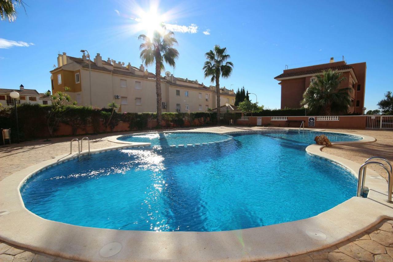 Apartment In La Mata Eneas 6 トレビエハ エクステリア 写真