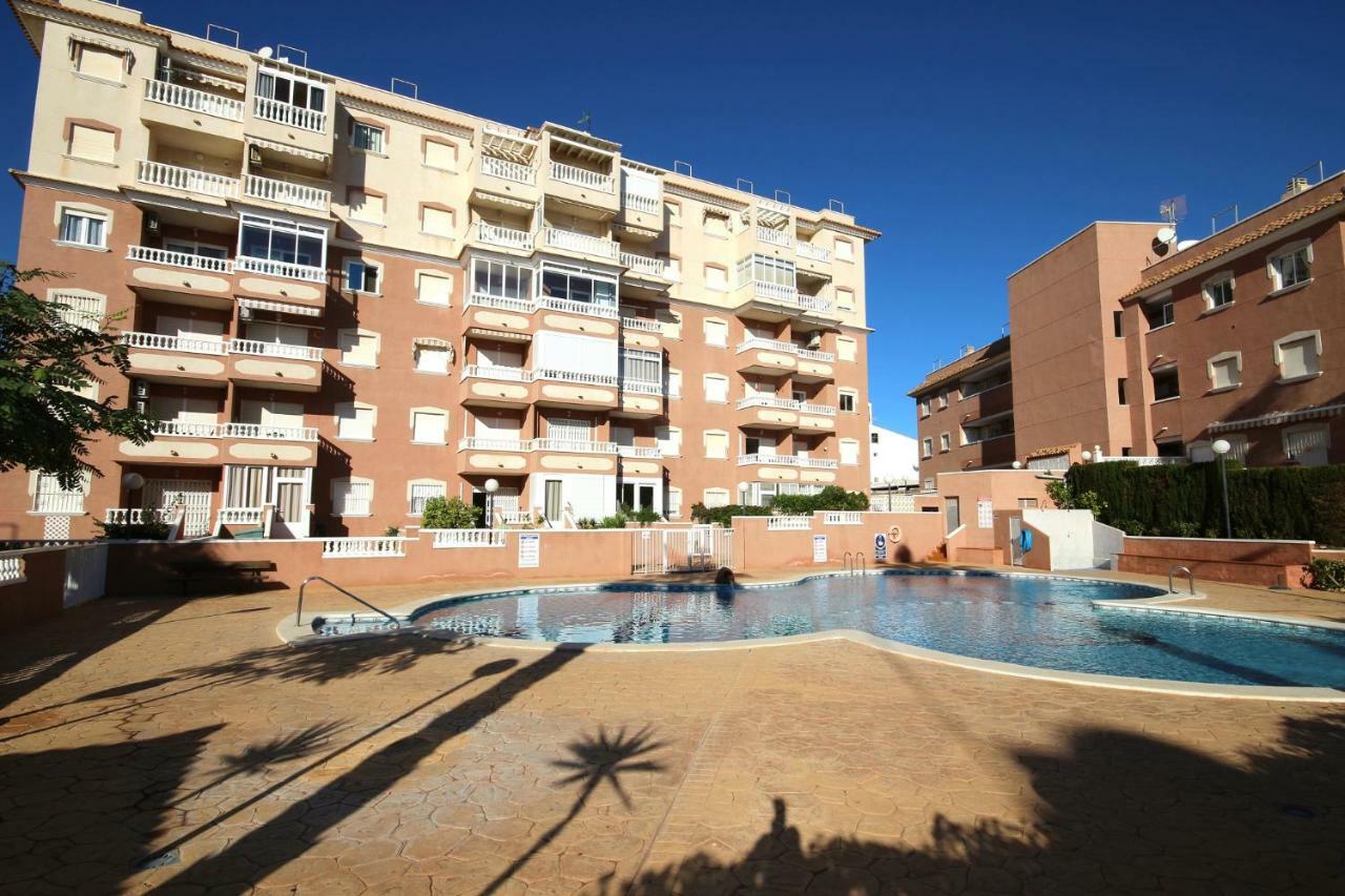Apartment In La Mata Eneas 6 トレビエハ エクステリア 写真