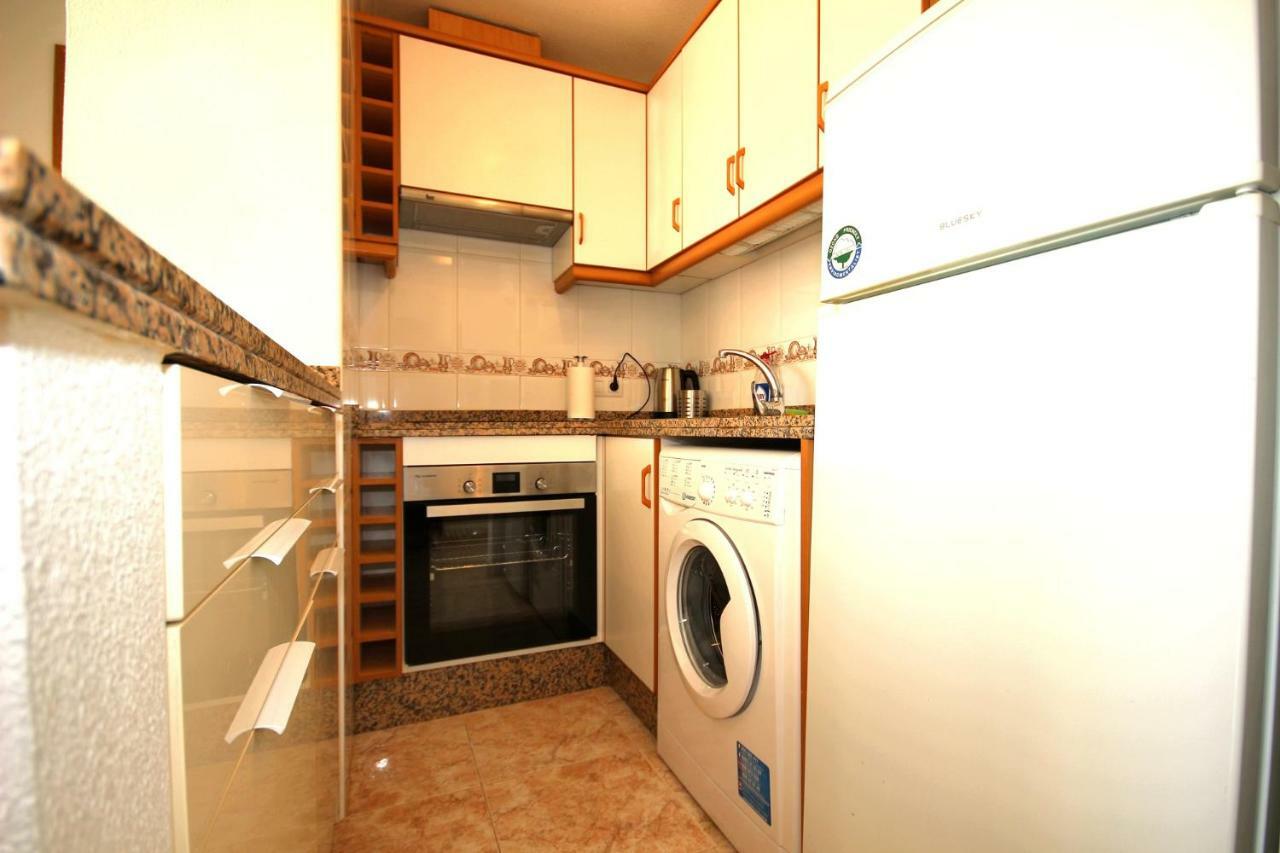 Apartment In La Mata Eneas 6 トレビエハ エクステリア 写真