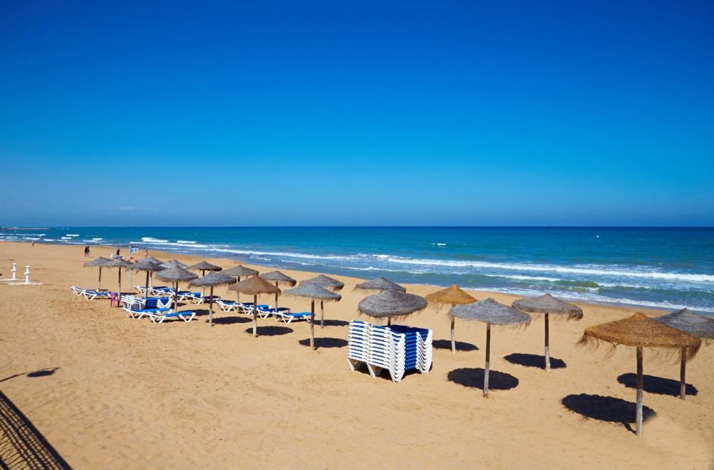 Apartment In La Mata Eneas 6 トレビエハ エクステリア 写真